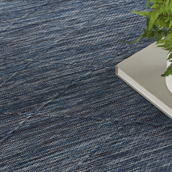HomeRoots 8' X 10' Navy Blue & Ivory Geometric Rug - Stylish, Durable & Versatile for Indoor/Outdoor Spaces! 551537