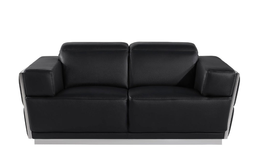 Three Piece Italian Leather Sectional Sofa Set with Luxurious Six Person Living Room Seating