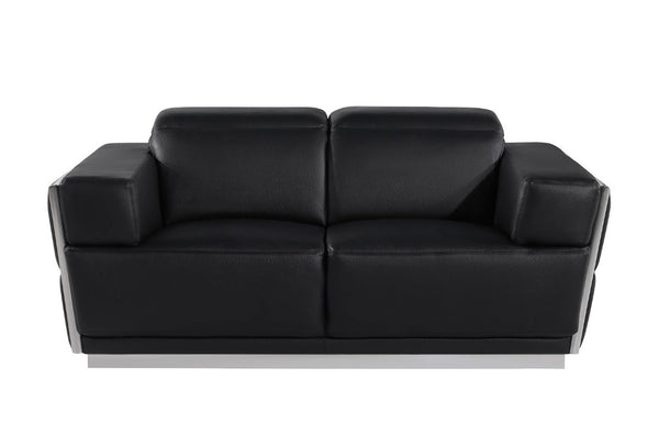 Three Piece Italian Leather Sectional Sofa Set with Luxurious Six Person Living Room Seating