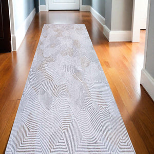 Homeroots 10' White Abstract Non Skid Area Rug  100% Pet 551702