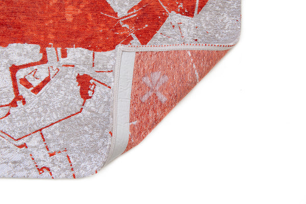 Homeroots 5' X 7' Red And White Abstract Non Skid Area Rug  100% Pet 551780