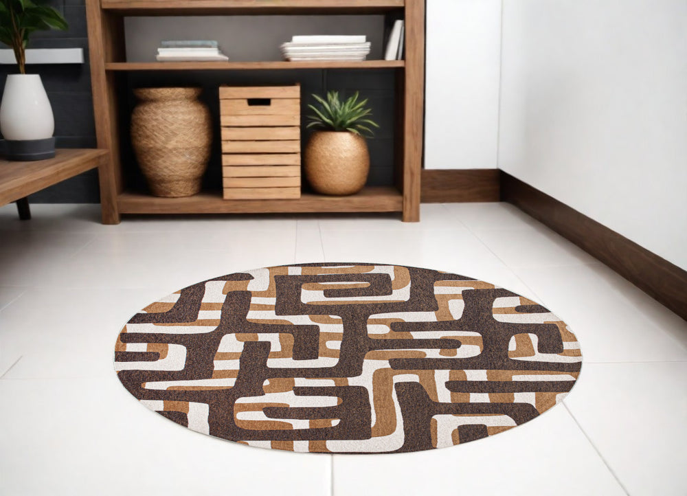 Homeroots 5' Yellow And Brown Round Abstract Non Skid Area Rug  100% Pet 551833