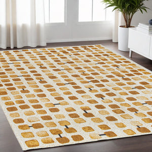Homeroots 5' X 7' Brown And Beige Geometric Non Skid Area Rug  100% Pet 551878