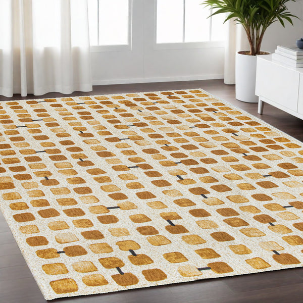 Homeroots 5' X 7' Brown And Beige Geometric Non Skid Area Rug  100% Pet 551878