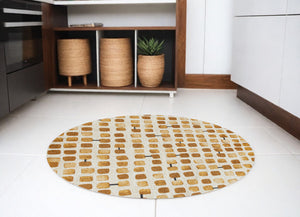 Homeroots 5' Brown And Beige Round Geometric Non Skid Area Rug  100% Pet 551883