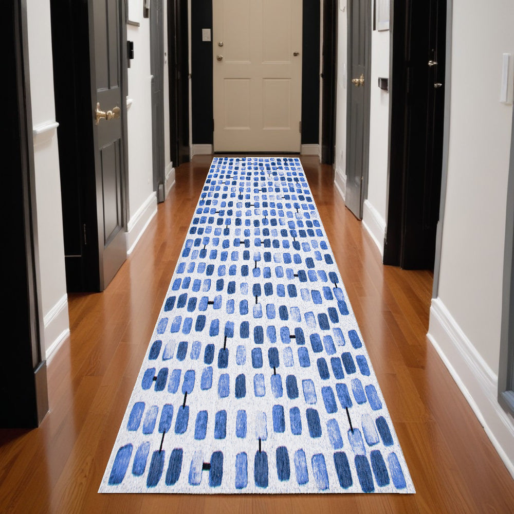 Homeroots 10' Blue Geometric Non Skid Area Rug  100% Pet 551886