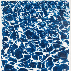 Homeroots 10' Blue And White Abstract Non Skid Area Rug  100% Pet 551904