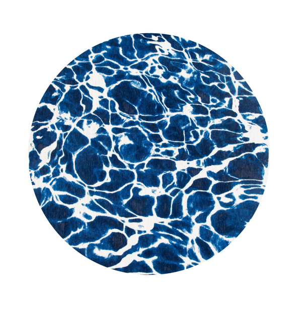 Homeroots 5' Blue And White Round Abstract Non Skid Area Rug  100% Pet 551910