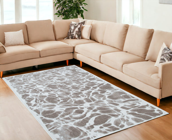 Homeroots 6' X 8' Gray Abstract Non Skid Area Rug  100% Pet 551915