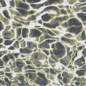 Homeroots 3' X 5' Green And White Abstract Non Skid Area Rug  100% Pet 551921