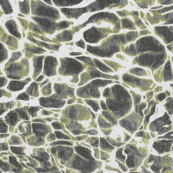 Homeroots 3' X 5' Green And White Abstract Non Skid Area Rug  100% Pet 551921