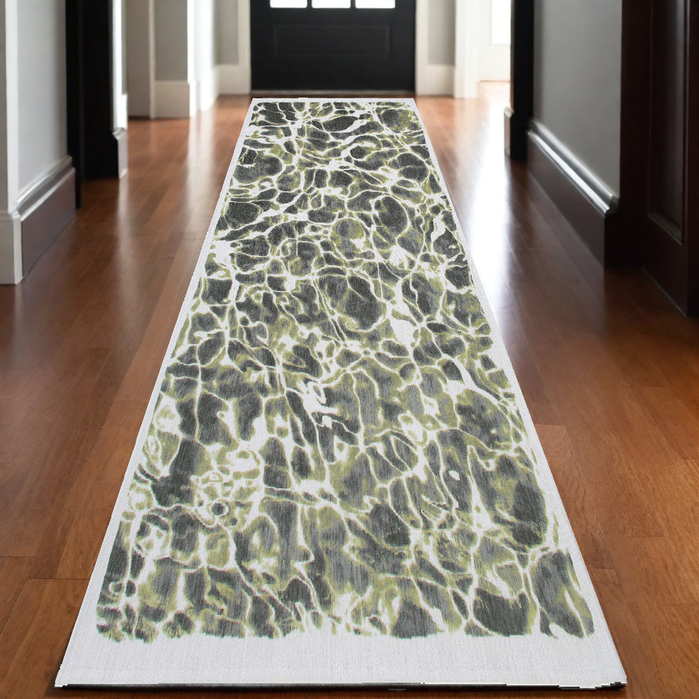 Homeroots 10' Green And White Abstract Non Skid Area Rug  100% Pet 551922