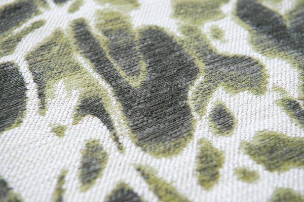 Homeroots 6' X 8' Green And White Abstract Non Skid Area Rug  100% Pet 551924