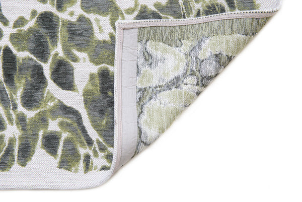 Homeroots 8' X 11' Green And White Abstract Non Skid Area Rug  100% Pet 551926