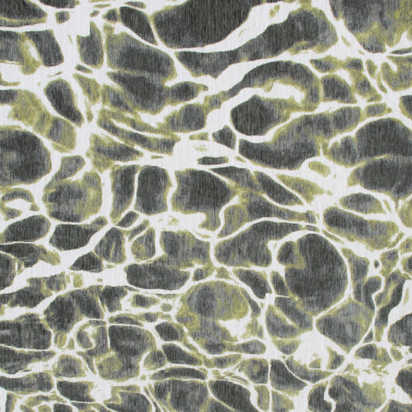 Homeroots 8' X 11' Green And White Abstract Non Skid Area Rug  100% Pet 551926