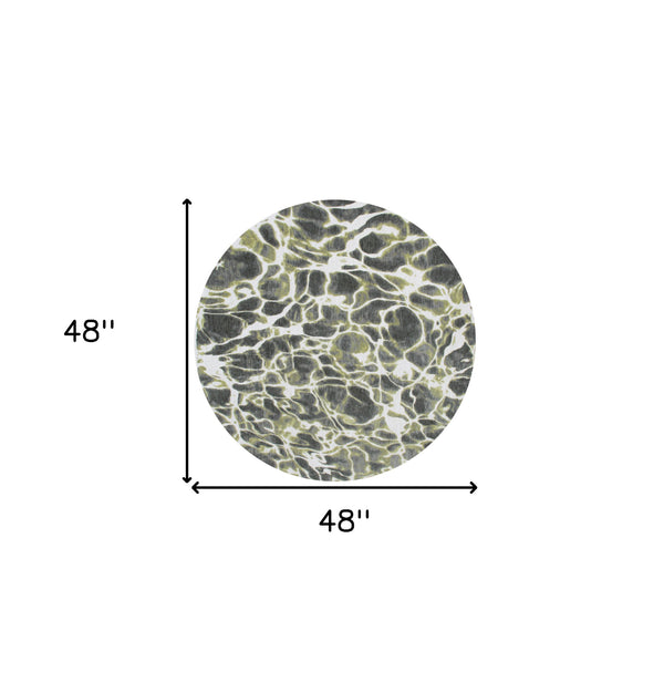 Homeroots 5' Green And White Round Abstract Non Skid Area Rug  100% Pet 551928