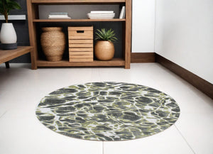 Homeroots 5' Green And White Round Abstract Non Skid Area Rug  100% Pet 551928