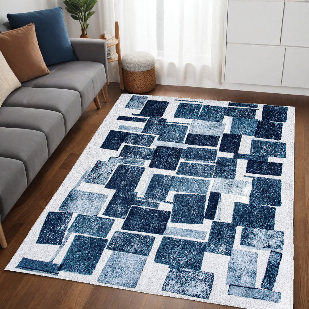 Homeroots 5' X 7' Blue And White Geometric Non Skid Area Rug  100% Pet 551931