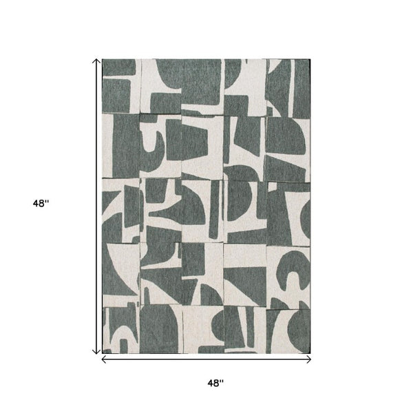Round Washable Geometric Area Rug in Recycled Pet Fibers Low Pile for Modern Living Spaces
