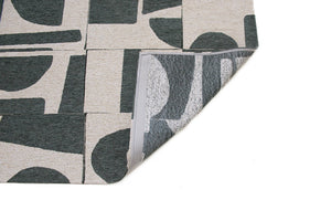 Round Washable Geometric Area Rug in Recycled Pet Fibers Low Pile for Modern Living Spaces