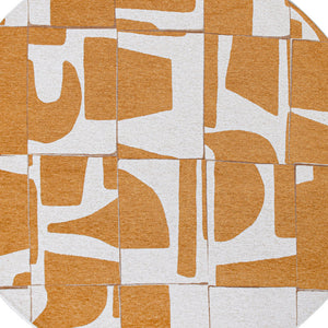 Homeroots 8' Yellow And White Round Geometric Non Skid Area Rug  100% Pet 551998