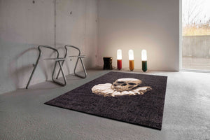HomeRoots 9' X 13' Funky Skull Area Rug – Modern Black & White Non-Skid Accent for Living Spaces & Bedrooms 552046