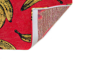 Homeroots 5' X 7' Red And Yellow Abstract Non Skid Area Rug  100% Pet 552049