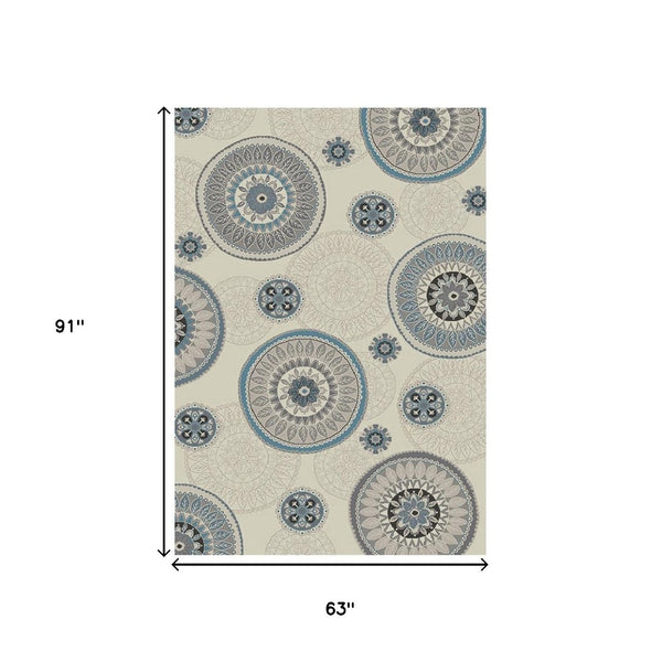 HomeRoots 5' Modern Ivory and Gray Geometric Area Rug – Soft, Stain-Resistant Design for Stylish Spaces 5' X 8' 552152