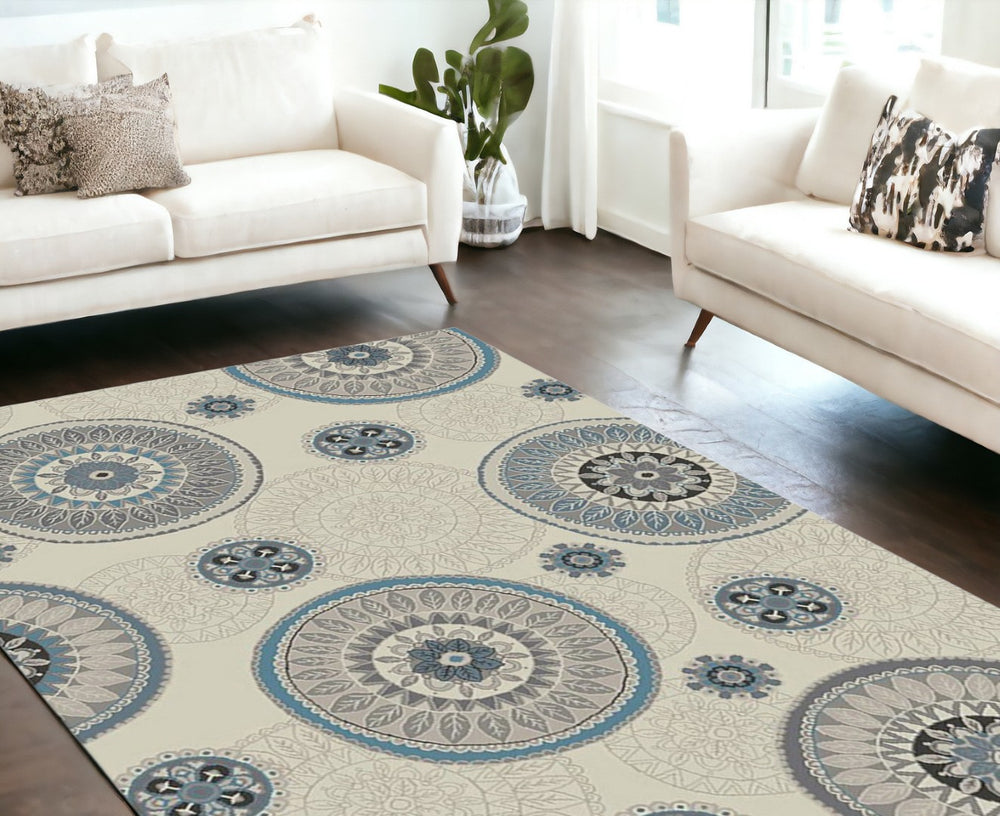 HomeRoots 5' Modern Ivory and Gray Geometric Area Rug – Soft, Stain-Resistant Design for Stylish Spaces 8' X 10' 552153