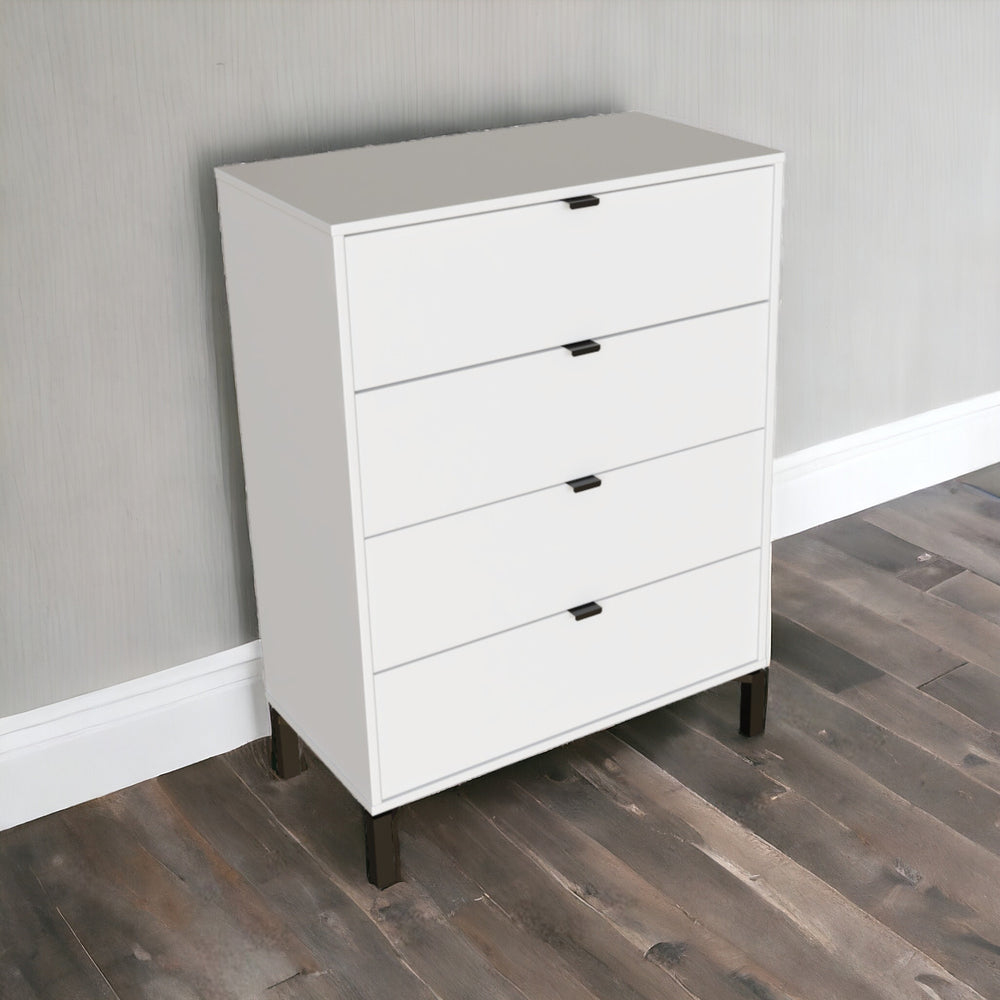 Homeroots 30" White Four Drawer Standard Chest  Manufactured Wood 552263