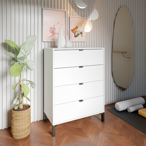 Homeroots 30" White Four Drawer Standard Chest  Manufactured Wood 552263