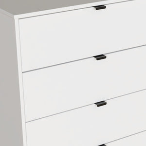 Homeroots 30" White Four Drawer Standard Chest  Manufactured Wood 552263
