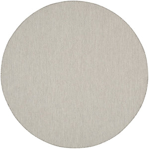 HomeRoots 10' Ivory and Gray Round Geometric Area Rug - Modern, Durable, Indoor/Outdoor, Low-Maintenance Style! 552298