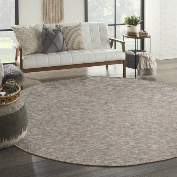 HomeRoots 8' Gray and Light Gray Round Geometric Area Rug – Stylish, Durable Indoor/Outdoor Décor for Any Space 552303