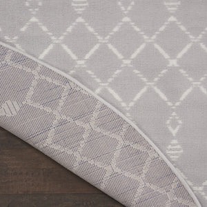 Homeroots 8' Gray And Ivory Geometric Round Rug – Stylish, Durable, Stain-resistant For Kids And Pets, 96-inch  Polyester 552304