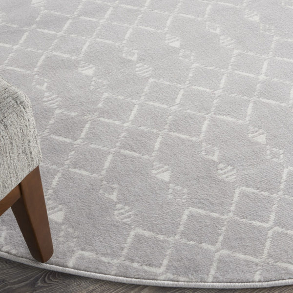 Homeroots 8' Gray And Ivory Geometric Round Rug – Stylish, Durable, Stain-resistant For Kids And Pets, 96-inch  Polyester 552304