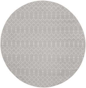 HomeRoots 8' Gray and Ivory Geometric Rug - Modern Bohemian Design for Durable, Family-Friendly Spaces 8' Round 552304