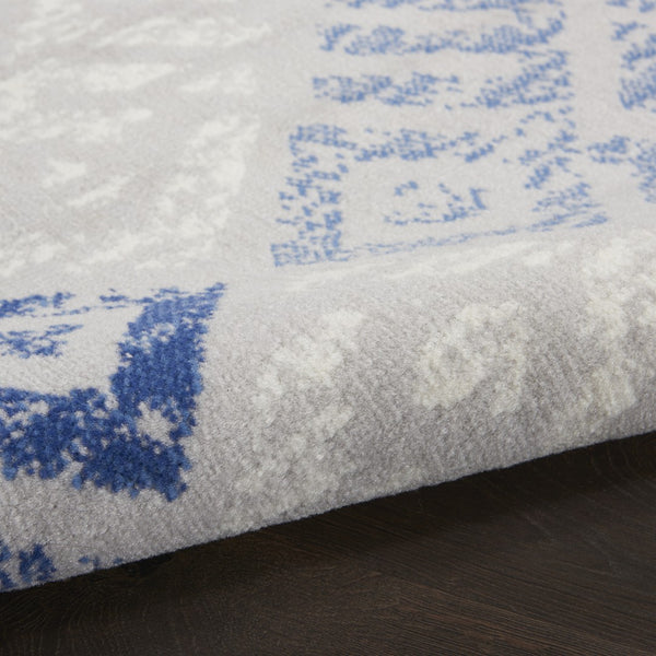 Homeroots 8' Stylish Beige, Blue & Gray Geometric Round Rug – Durable, Stain Resistant, Perfect For Family Spaces!  Polypropylene 552305