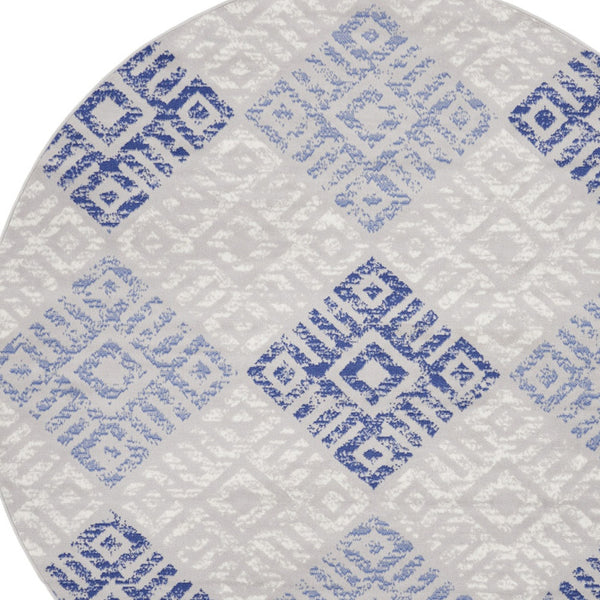 Homeroots 8' Stylish Beige, Blue & Gray Geometric Round Rug – Durable, Stain Resistant, Perfect For Family Spaces!  Polypropylene 552305