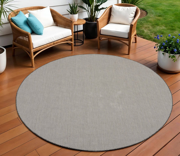 HomeRoots 8' Round Geometric Area Rug in Ivory & Charcoal - Stylish, Durable, Indoor/Outdoor Accent Piece 552306