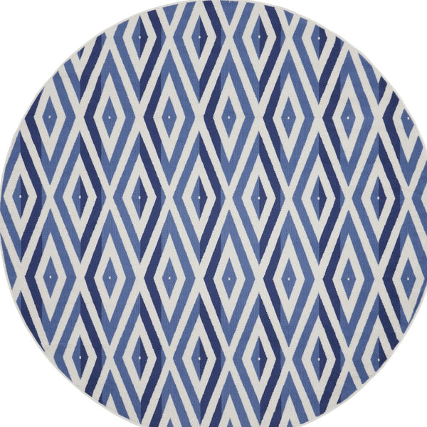 Homeroots 8' Ivory And Blue Geometric Round Rug  Polypropylene 552325
