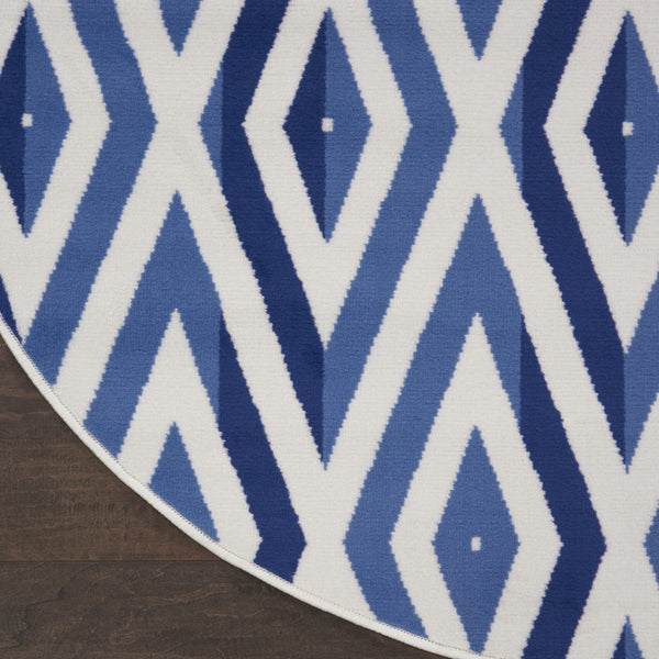 Homeroots 8' Ivory And Blue Geometric Round Rug  Polypropylene 552325