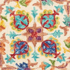 Homeroots 8' Hand-tufted Round Rug In Ivory, Red & Orange Floral Design - Unique Bohemian Statement Piece  Wool 552334