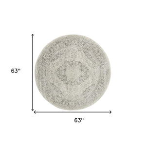 Homeroots 5' Elegant Ivory & Gray Floral Medallion Round Rug - Stain Resistant, Durable, And Stylish For Any Room  Polypropylene 552372