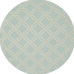 Homeroots 5' Beige And Green Trellis Round Rug  Polypropylene 552393