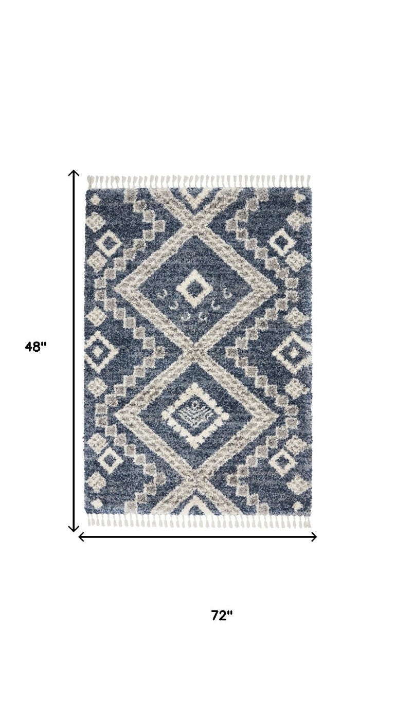 HomeRoots 4x6 Geometric Shag Rug in Denim Blue Ivory with Fringe Polypropylene Pile 552487