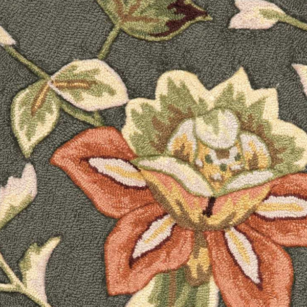 Homeroots 4' X 6' Gray And Cream Botanical Leaves Hand Carved Handmade Area Rug  Polyester 552638