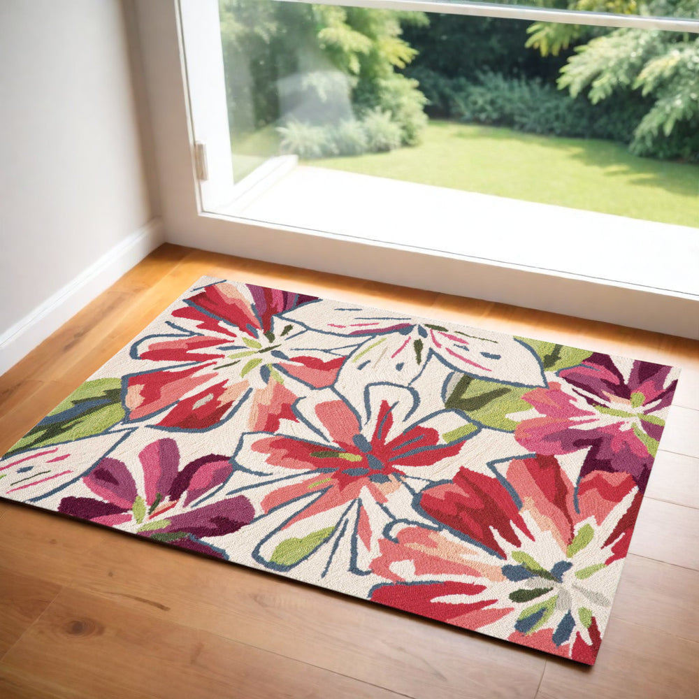 Homeroots 3' X 4' Ivory Green And Red Floral Hand Carved Handmade Area Rug  Polyester 552657