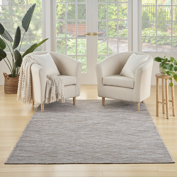 Homeroots 4' X 6' Gray Geometric Power Loom Non Skid Area Rug  Polypropylene 552714