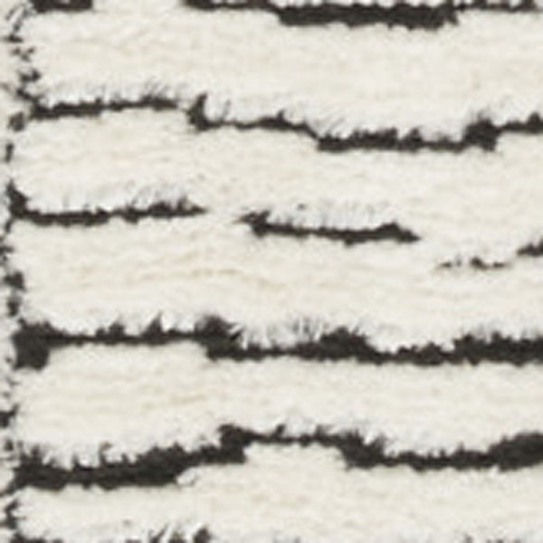 Homeroots 4' X 6' Ivory And Black Abstract Geometric Area Rug  Polyester 552722